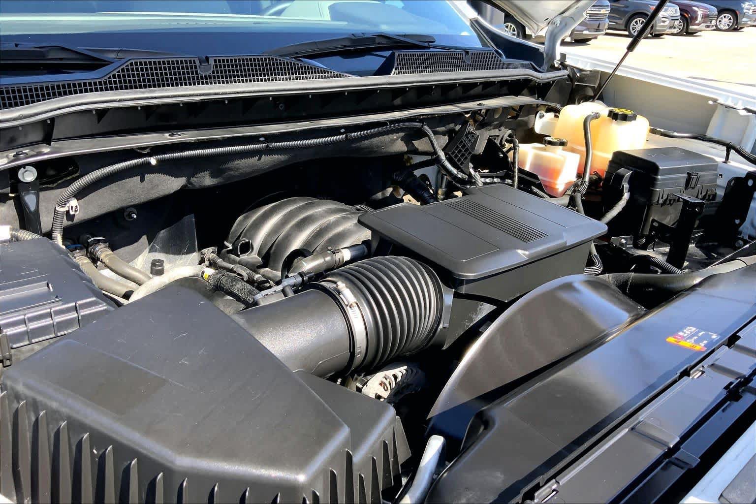Used 2024 Chevrolet Silverado 2500 LT w/ LPO, Dark Essentials Package AWD/4WD image 32