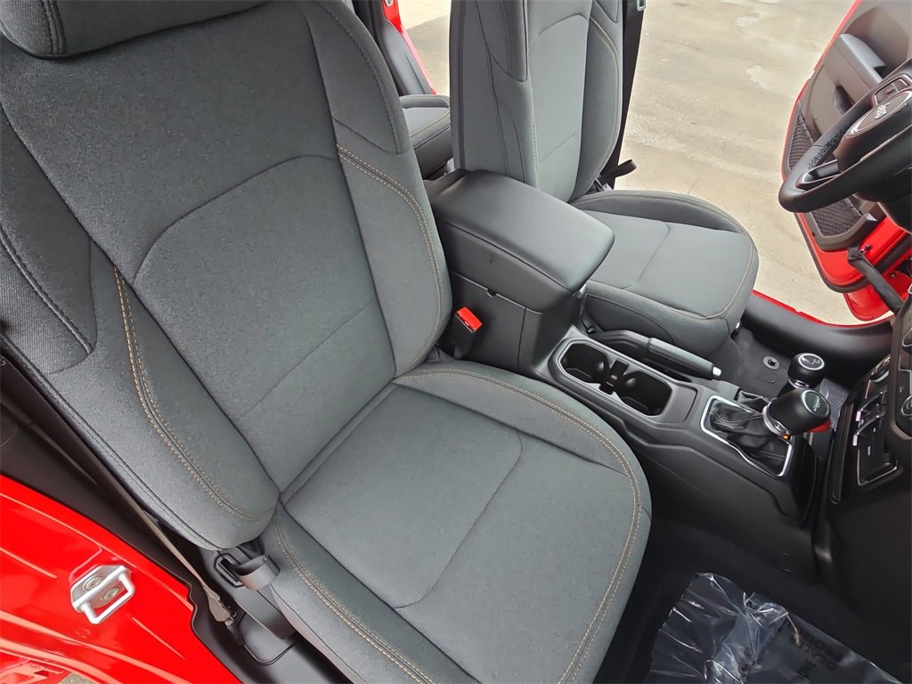 New 2025 Jeep Gladiator Sport image 10