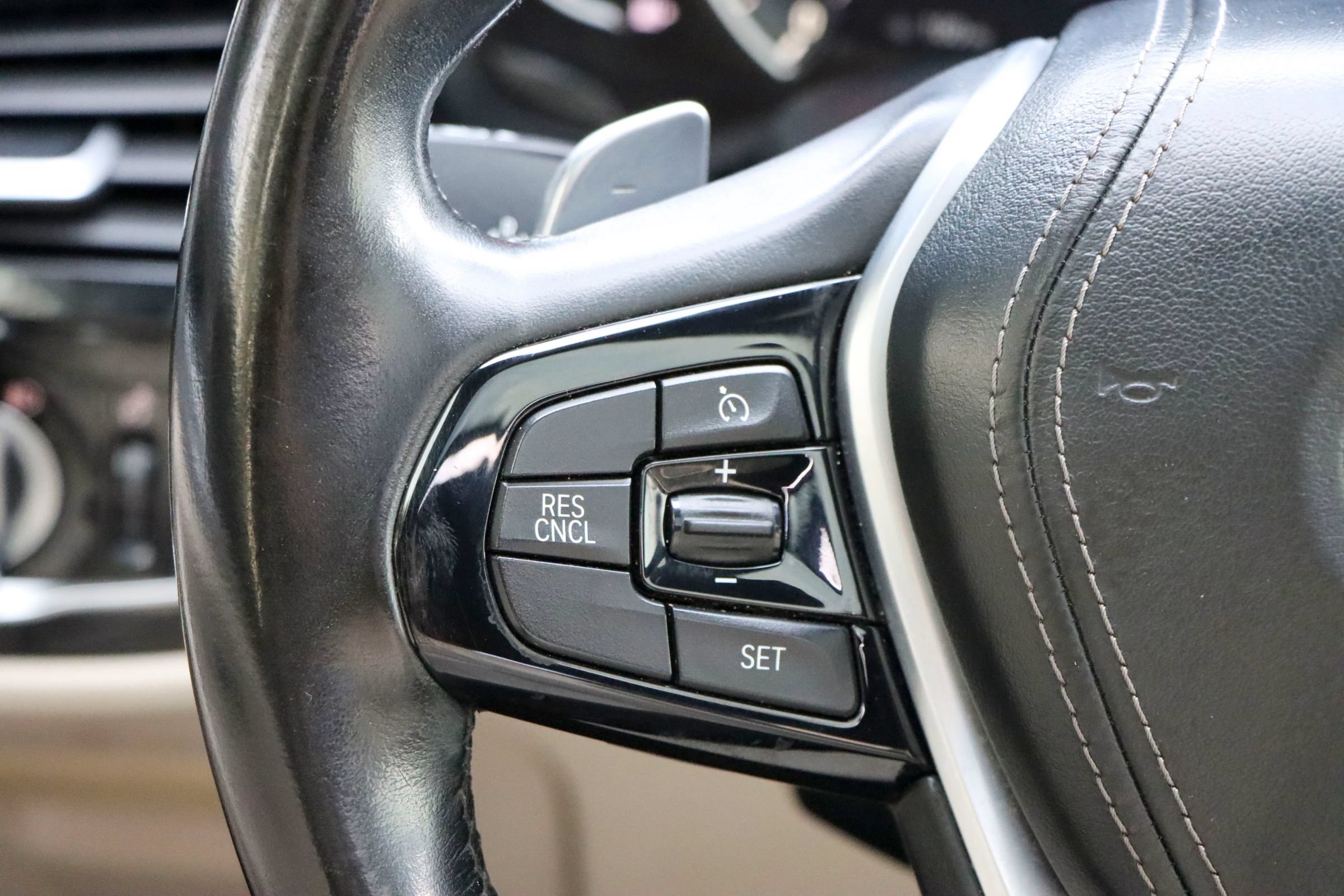 Used 2017 BMW 540i xDrive AWD/4WD image 29