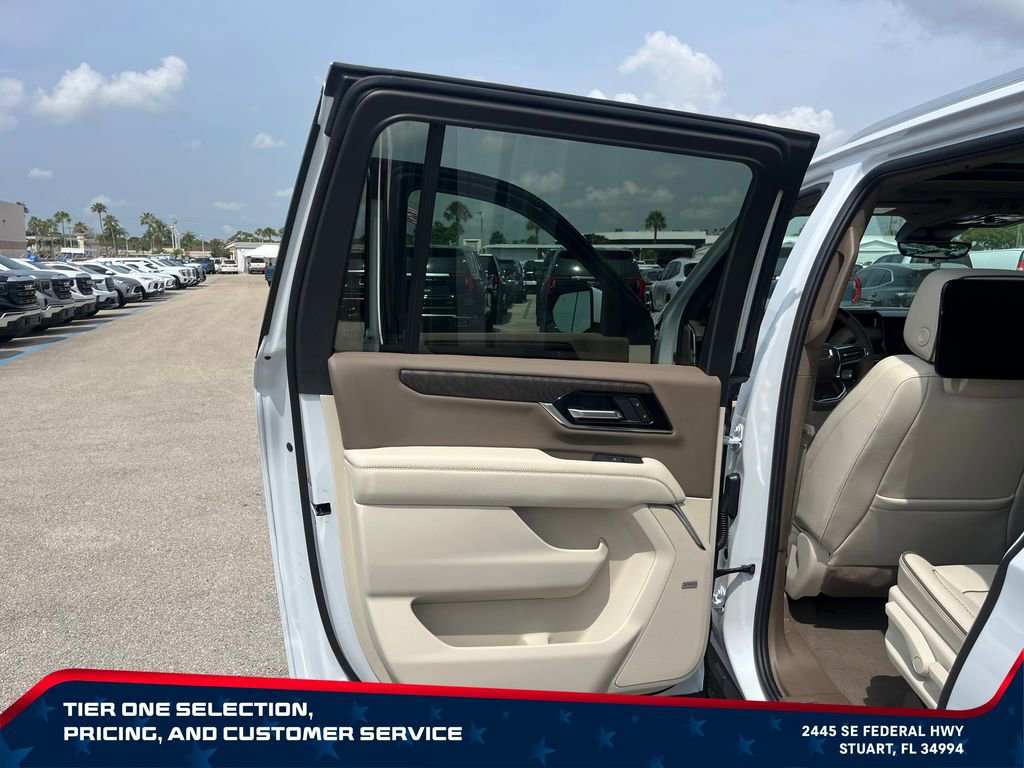 New 2026 GMC Yukon XL Denali w/ Denali Reserve Package AWD/4WD image 29