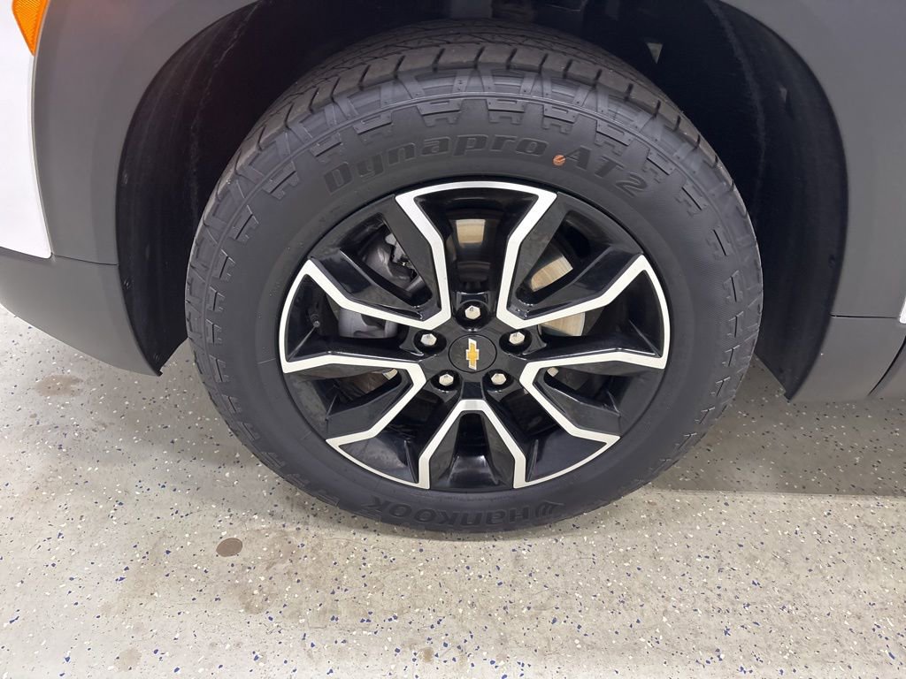Used 2023 Chevrolet TrailBlazer ACTIV image 11