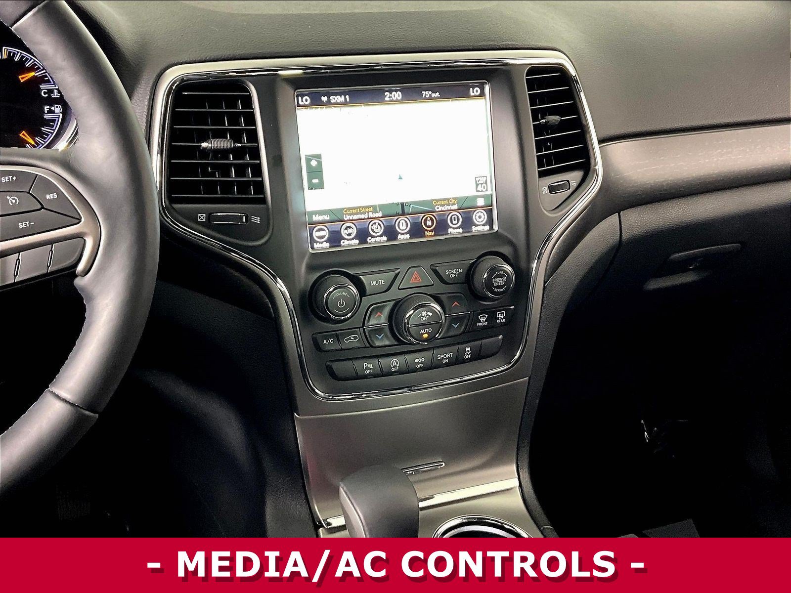 Used 2018 Jeep Grand Cherokee Altitude AWD/4WD image 9
