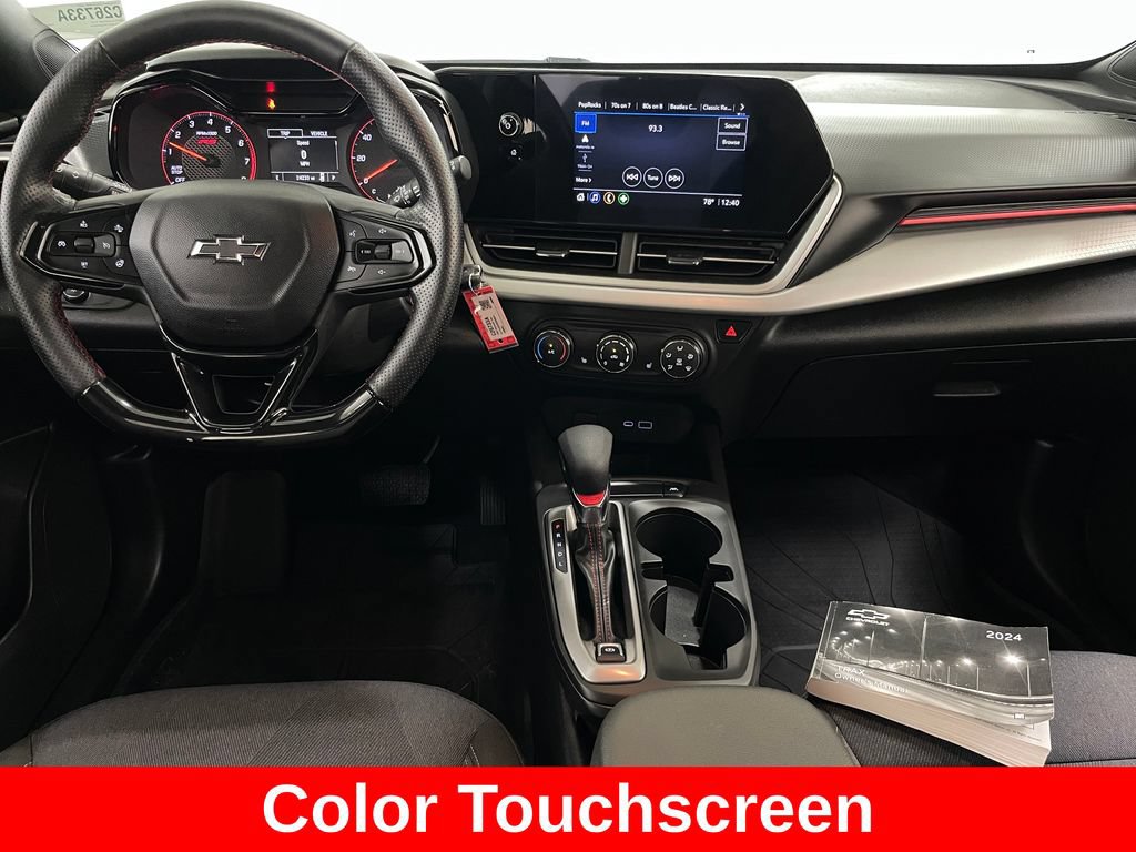Used 2024 Chevrolet Trax RS w/ Driver Confidence Package FWD image 2