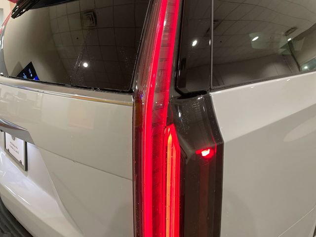 New 2026 Cadillac Escalade ESV Luxury w/ Touring Package image 14