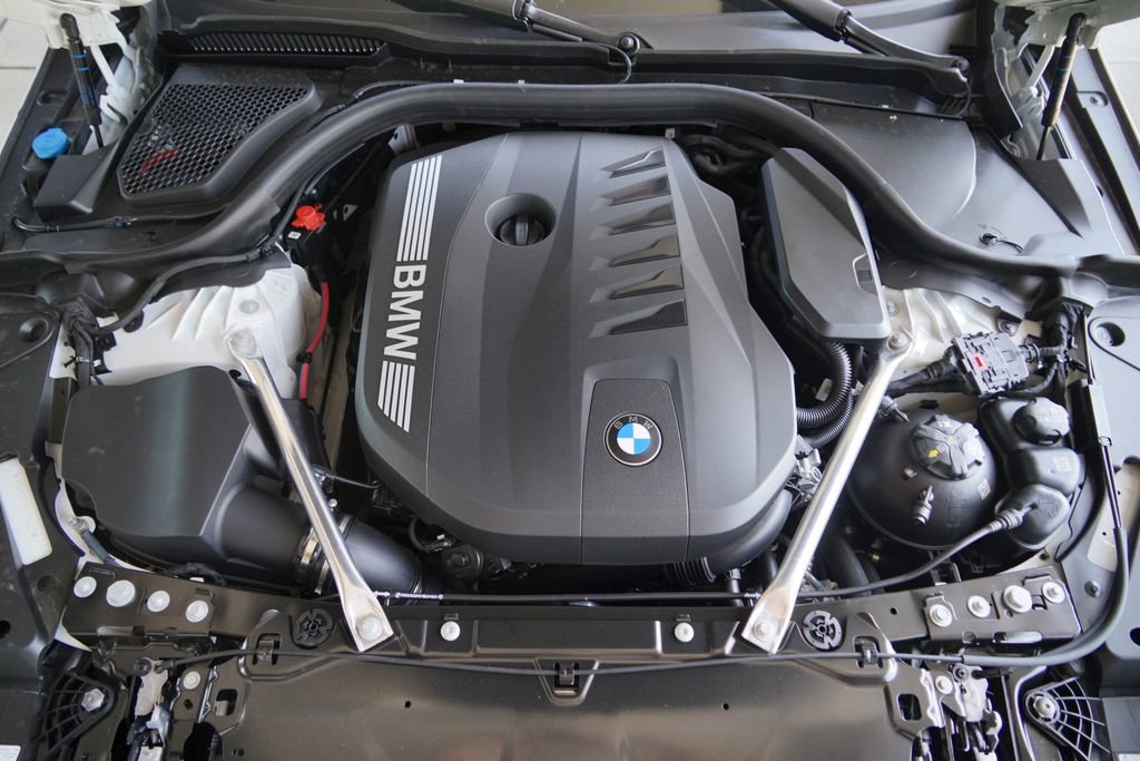 New 2026 BMW 540i xDrive w/ M Sport Package AWD/4WD image 21