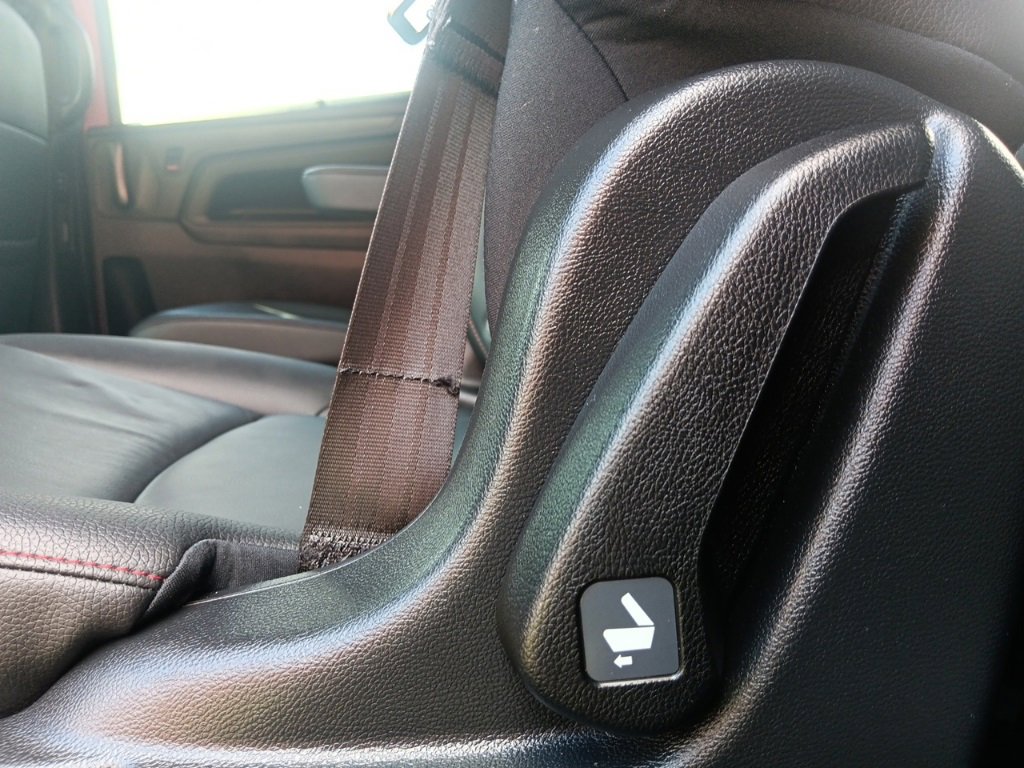 Used 2025 Honda Odyssey Sport-L image 19