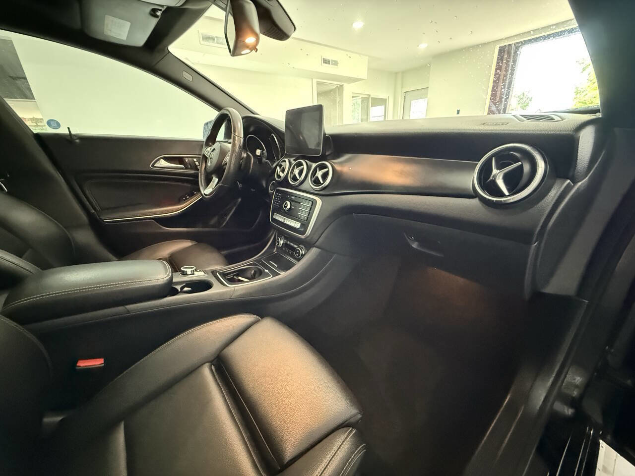 Used 2019 Mercedes-Benz CLA 250 image 15