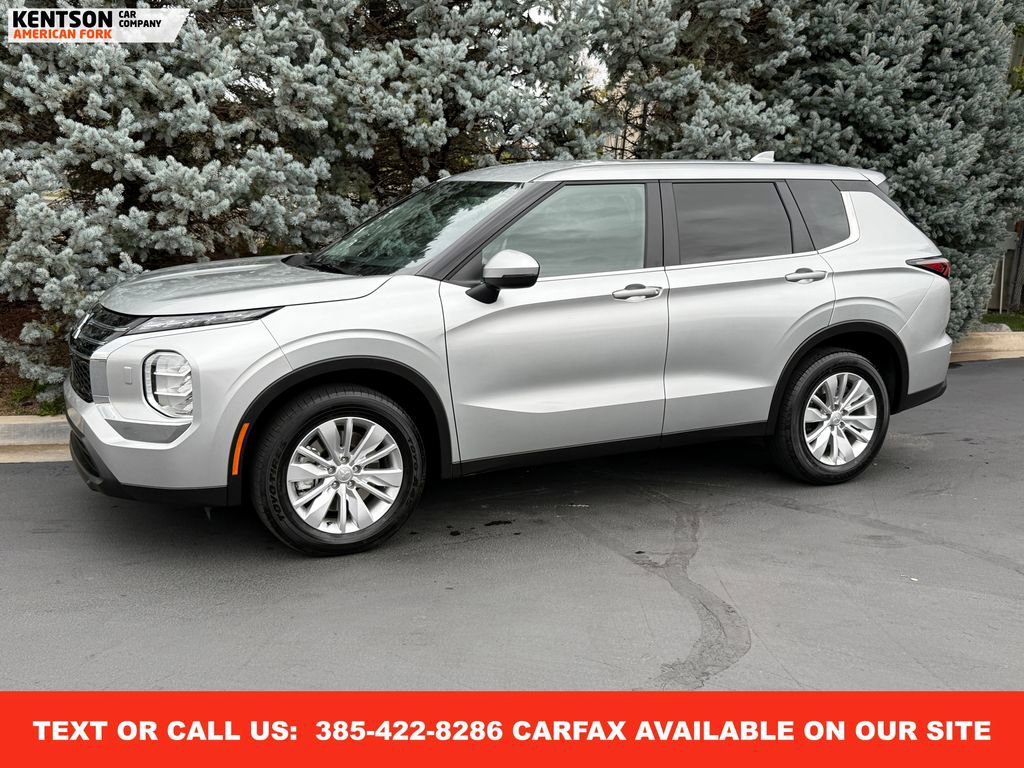 Used 2025 Mitsubishi Outlander ES