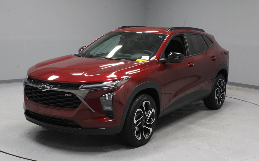 Used 2025 Chevrolet Trax RS w/ Driver Confidence Package FWD image 6
