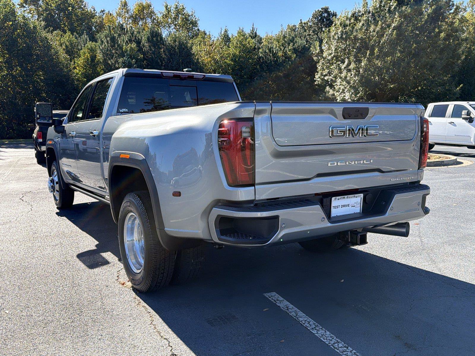 New 2026 GMC Sierra 3500 Denali Ultimate AWD/4WD image 4