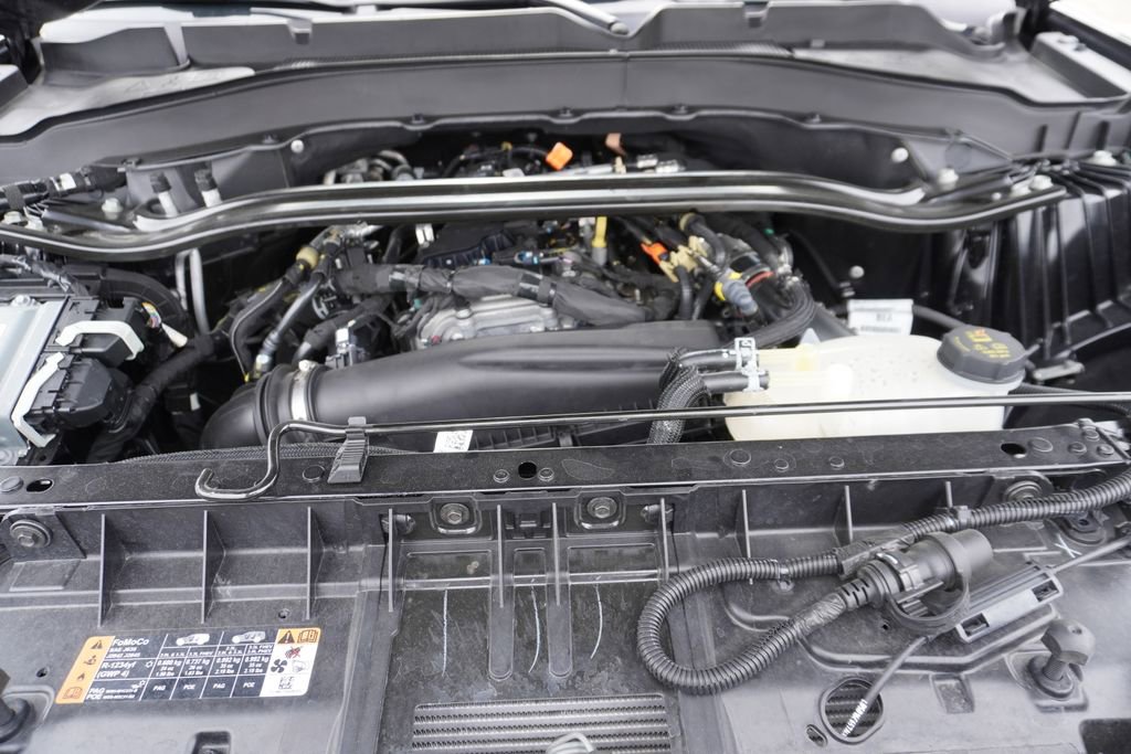 Certified 2025 Ford Explorer ST-Line AWD/4WD image 28