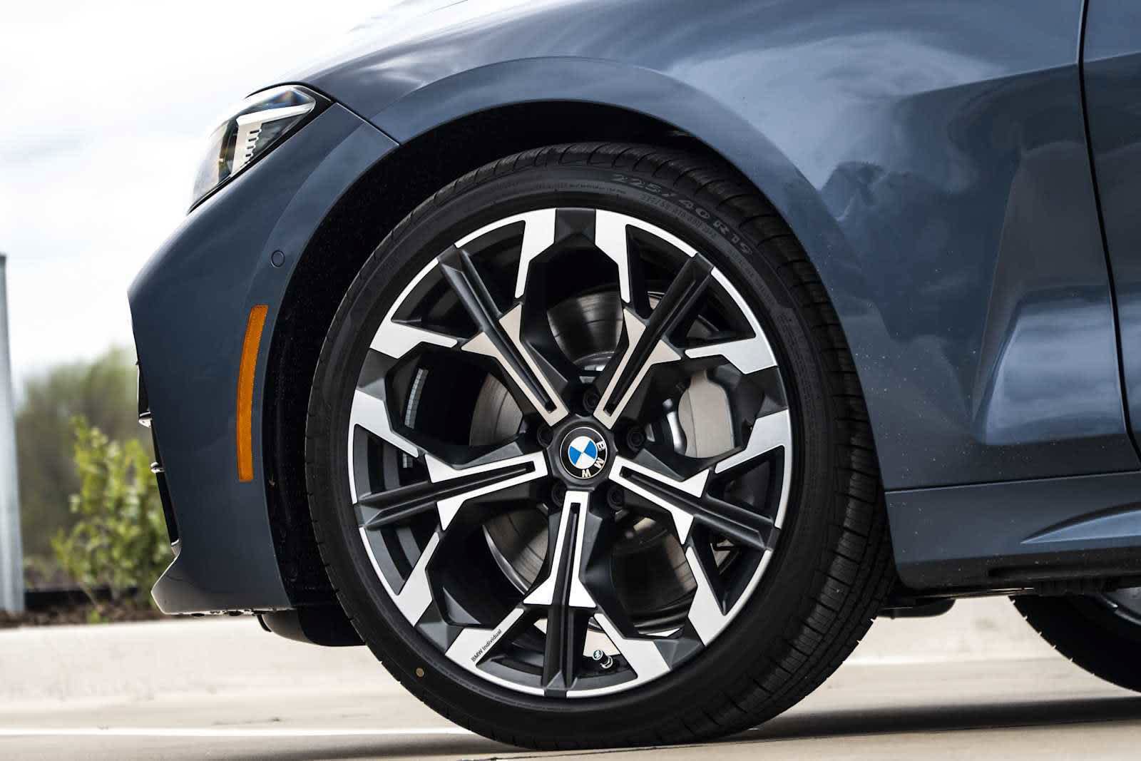 Used 2025 BMW 430i Coupe w/ M Sport Package RWD image 30