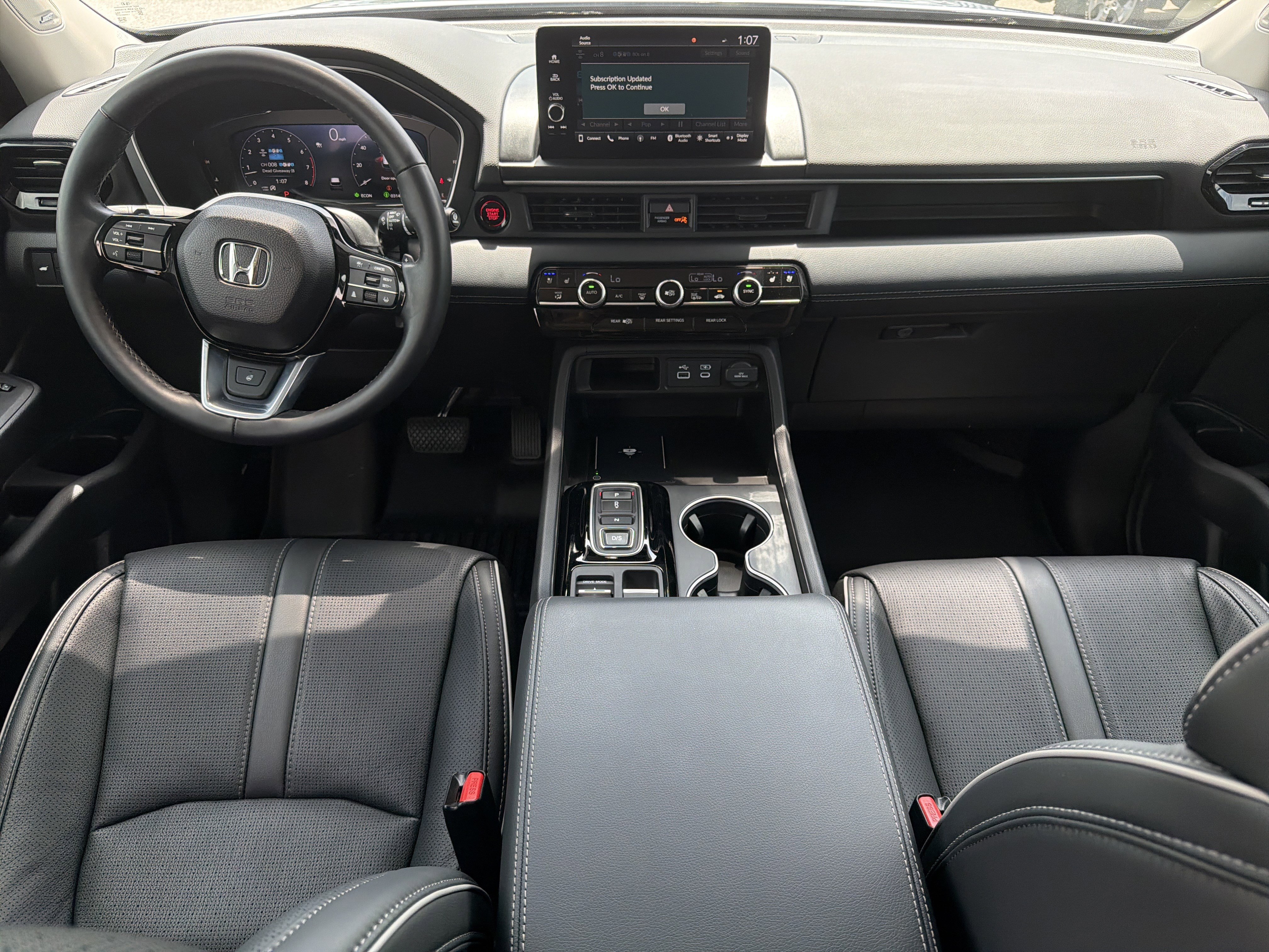 Used 2023 Honda Pilot Elite image 4