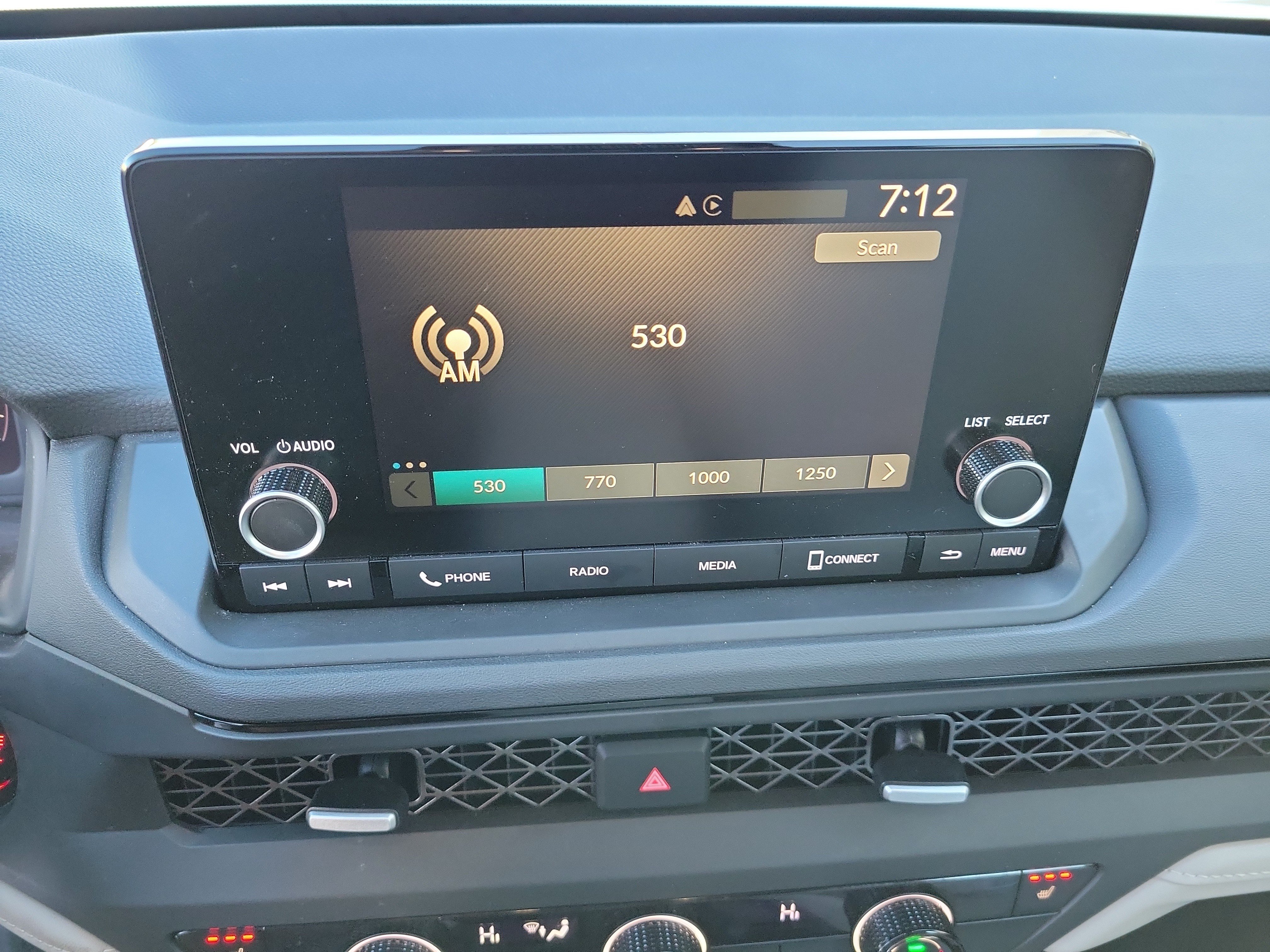 Used 2025 Honda Accord SE image 15