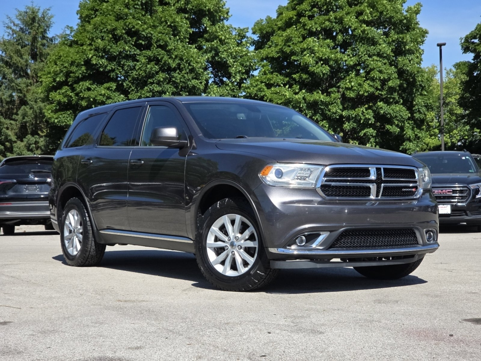 Used 2020 Dodge Durango SXT w/ Trailer Tow Group IV AWD/4WD image 2