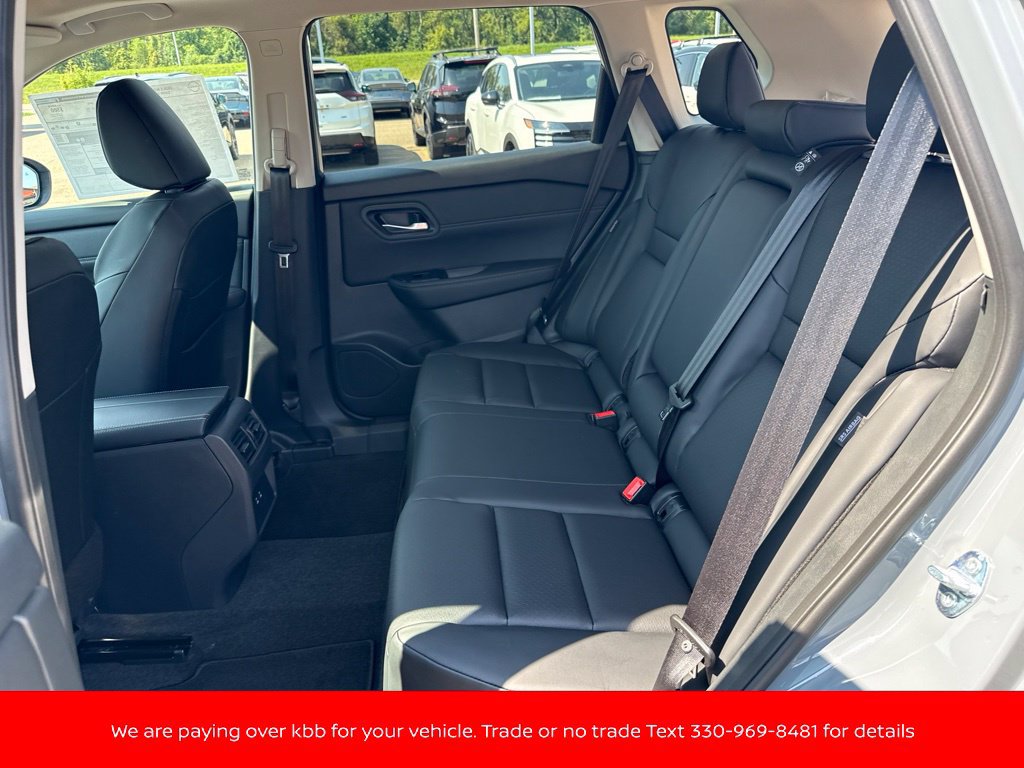 New 2026 Nissan Rogue Dark Armor AWD/4WD image 38