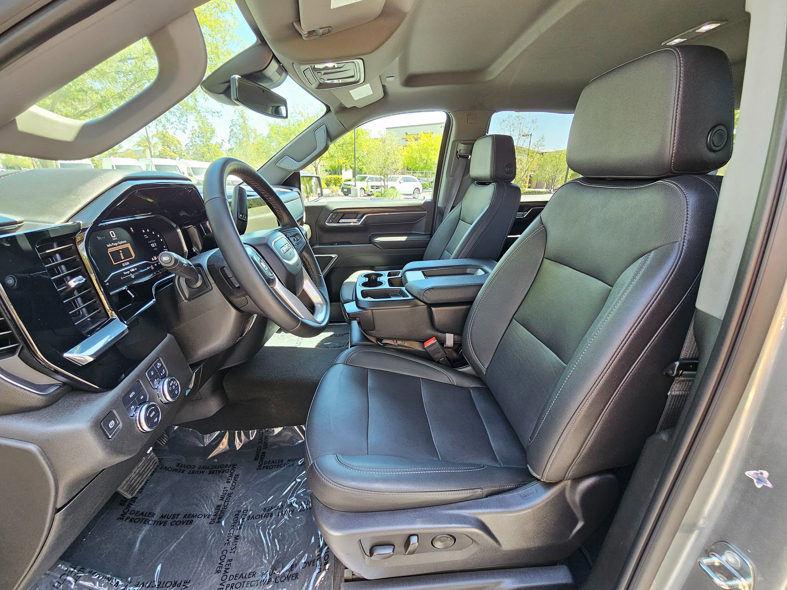 Used 2024 GMC Sierra 1500 SLT AWD/4WD image 16