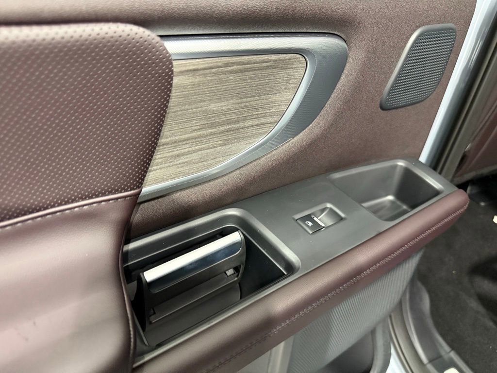 New 2025 Ford Expedition Platinum w/ Platinum Ultimate Package image 25