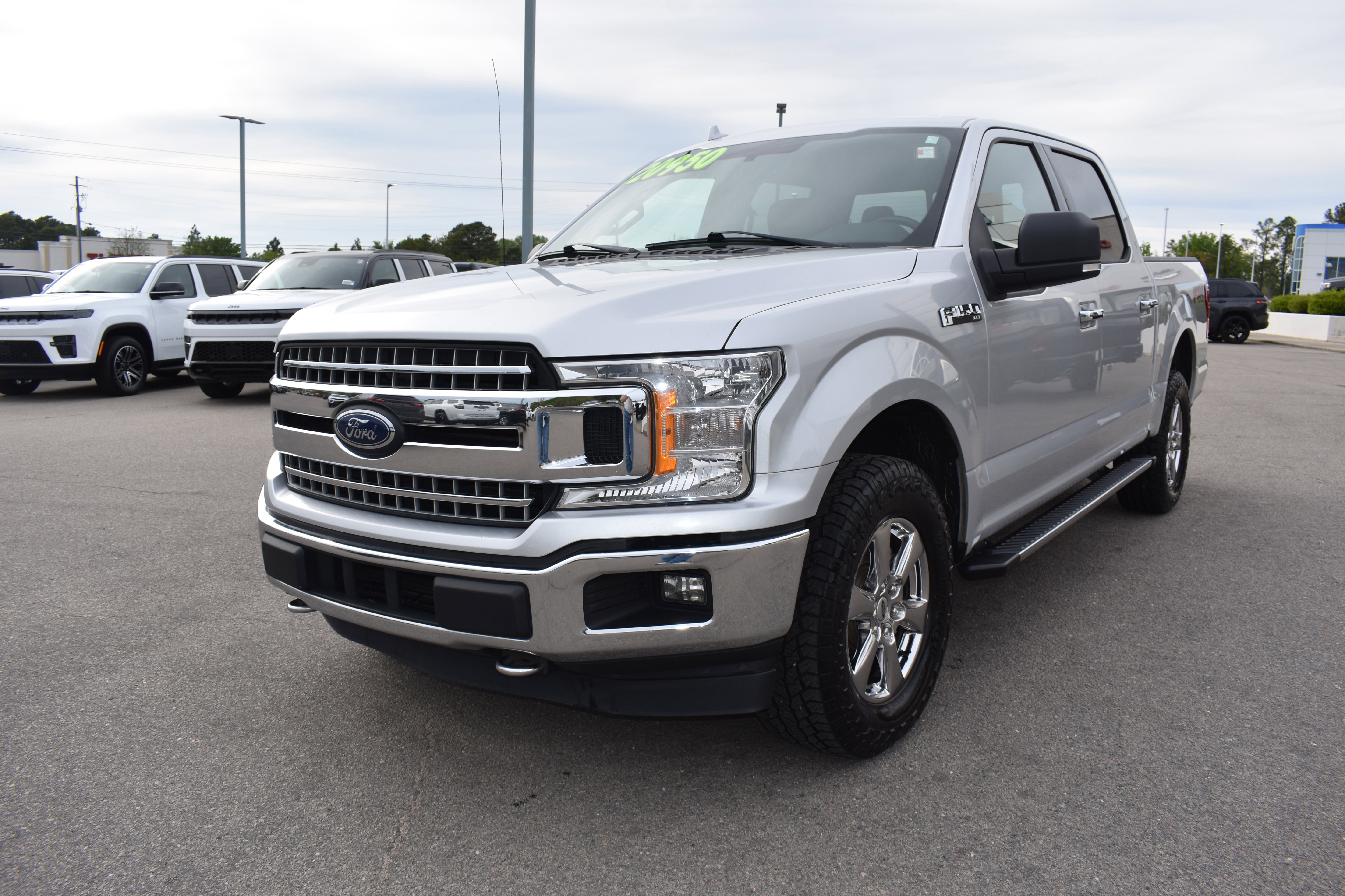Used 2018 Ford F150 XLT w/ Equipment Group 302A Luxury image 5