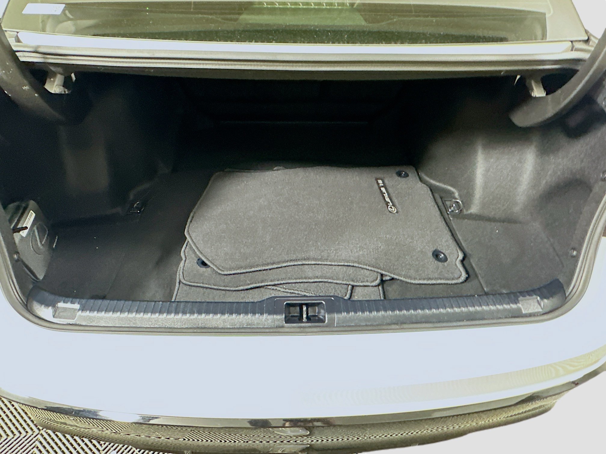 Used 2024 Lexus IS 350 F Sport RWD image 28