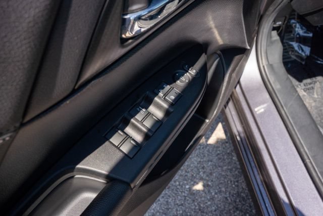 Used 2016 Honda Accord Sport image 17