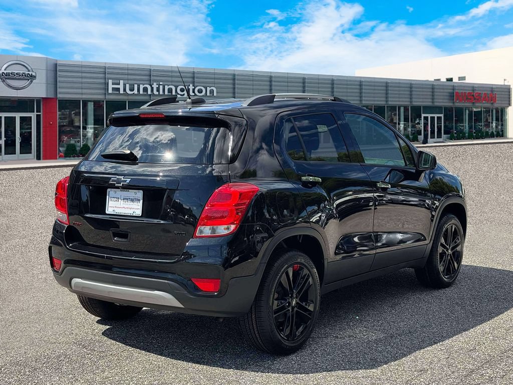 Used 2018 Chevrolet Trax LT w/ Redline Edition AWD/4WD image 8