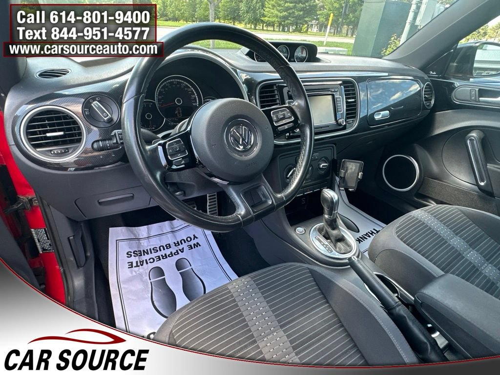 Used 2015 Volkswagen Beetle R-Line FWD image 11