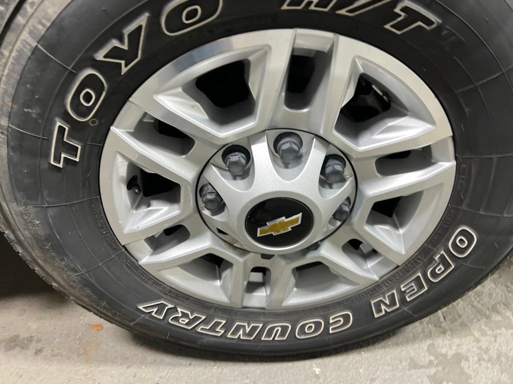 Used 2022 Chevrolet Silverado 2500 LT AWD/4WD image 43