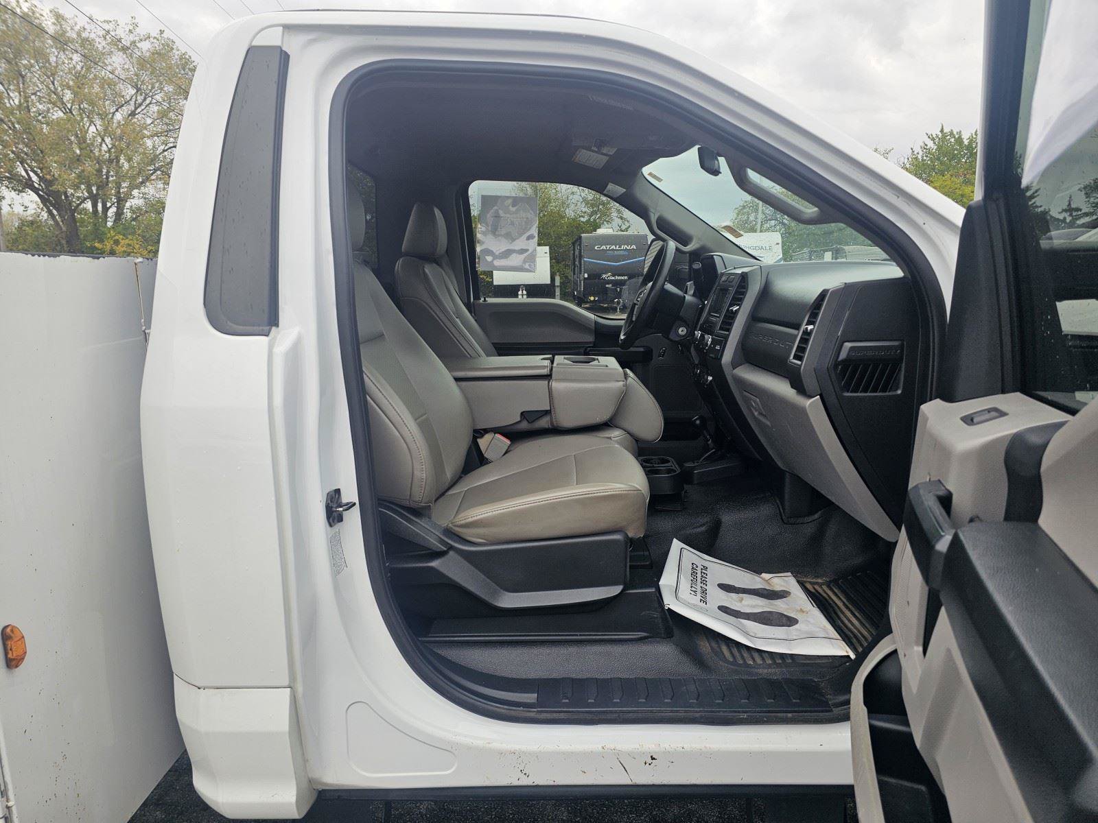 Used 2019 Ford F550 4x4 Regular Cab Super Duty image 15
