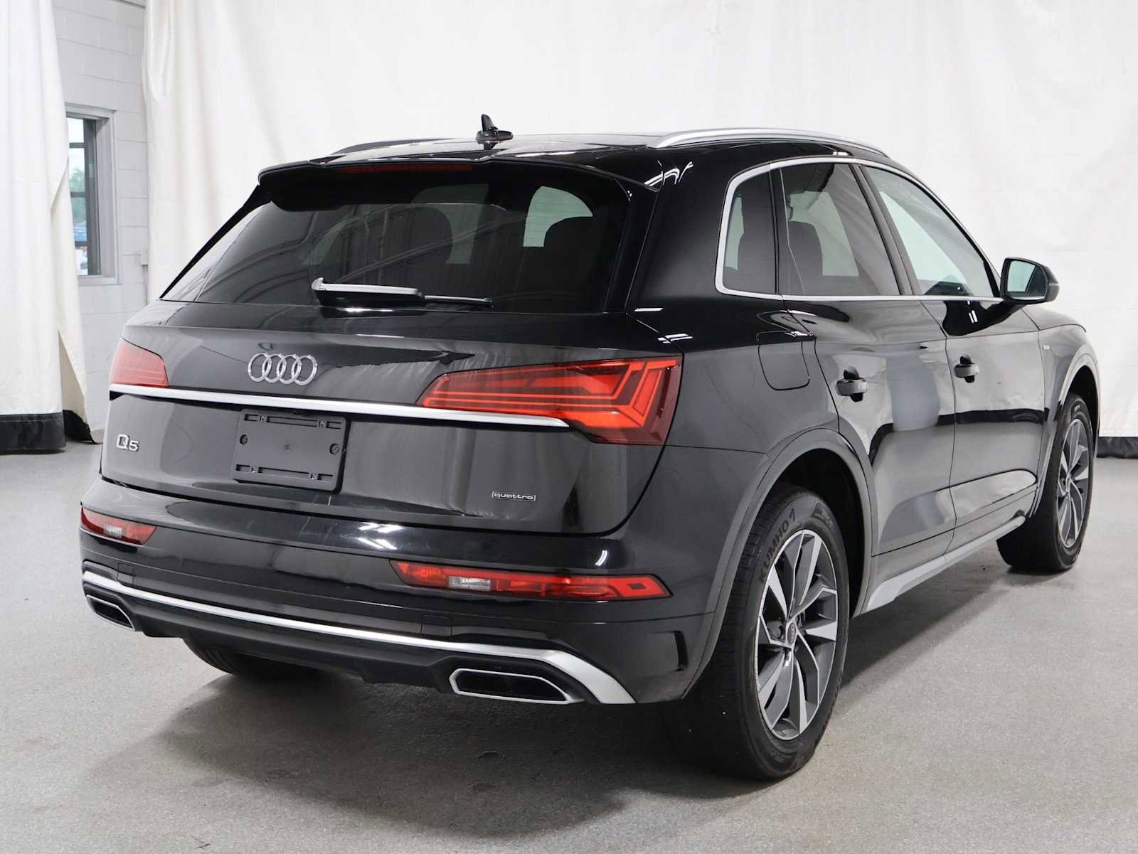 Used 2023 Audi Q5 2.0T Premium Plus w/ Premium Plus Package AWD/4WD image 9