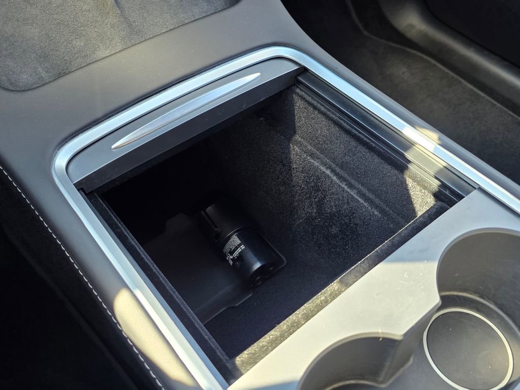 Used 2025 Tesla Model Y Performance image 30