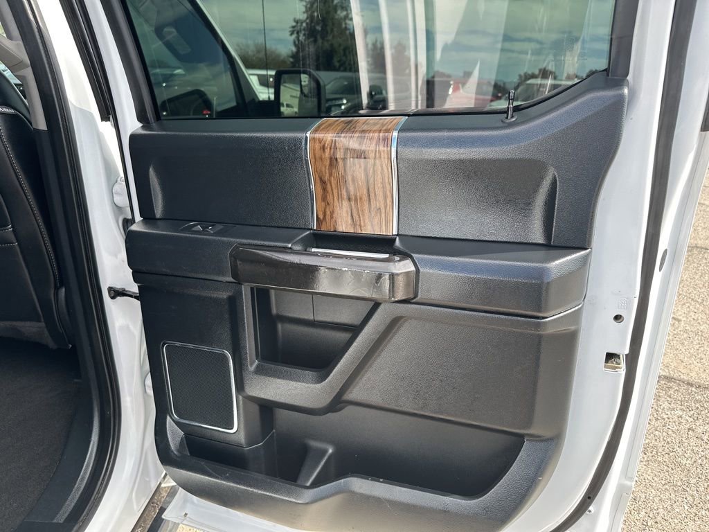 Used 2019 Ford F150 Lariat w/ FX4 Off-Road Package AWD/4WD image 23