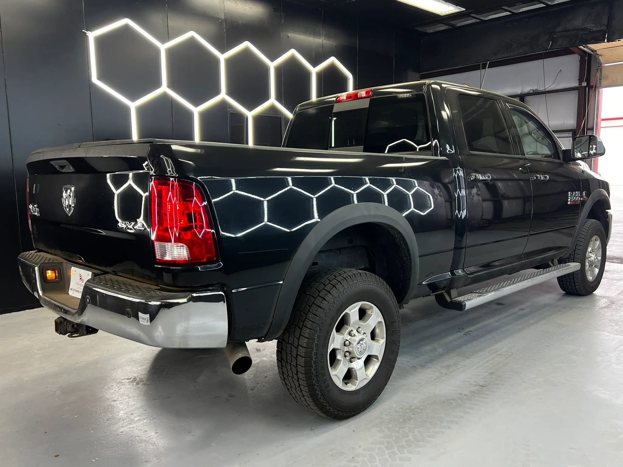 Used 2017 RAM 2500 Big Horn AWD/4WD image 6