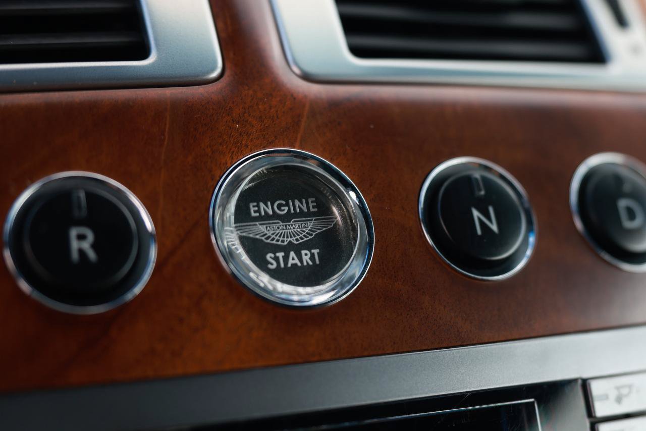Used 2006 Aston Martin DB9 Volante RWD image 29