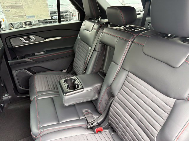 Used 2026 Ford Explorer ST-Line w/ ST-Line Street Pack AWD/4WD image 54
