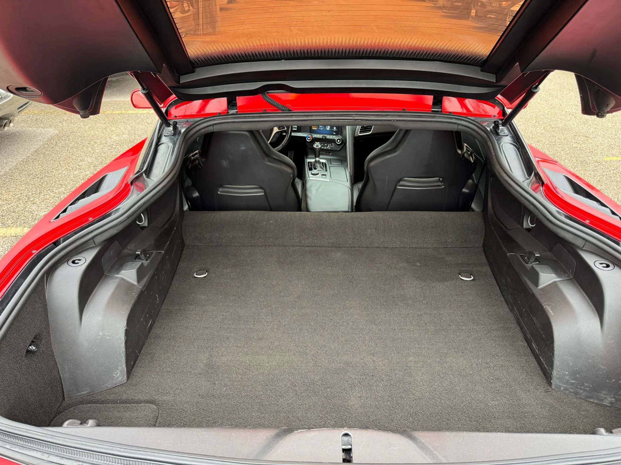 Used 2018 Chevrolet Corvette Stingray Coupe 2D w/ Carbon Flash Badge Package image 33