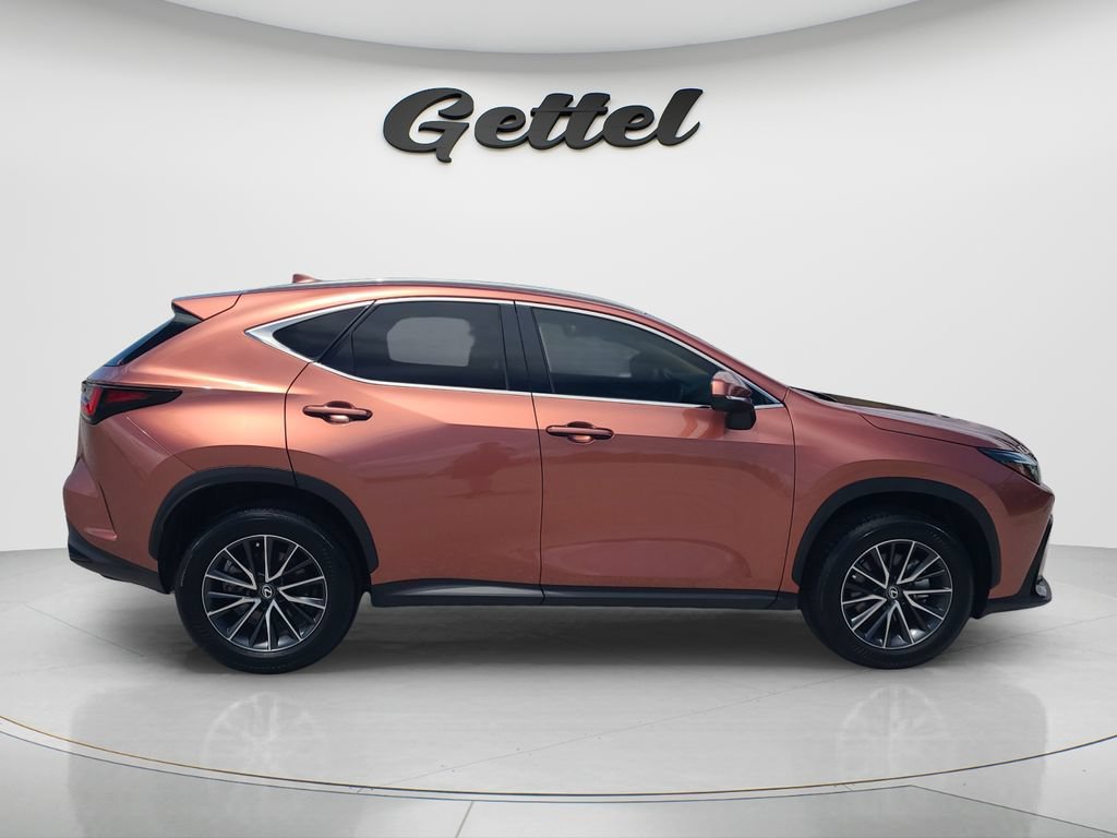 Used 2025 Lexus NX 250 FWD w/ Towing Package (2000 Lbs) image 4