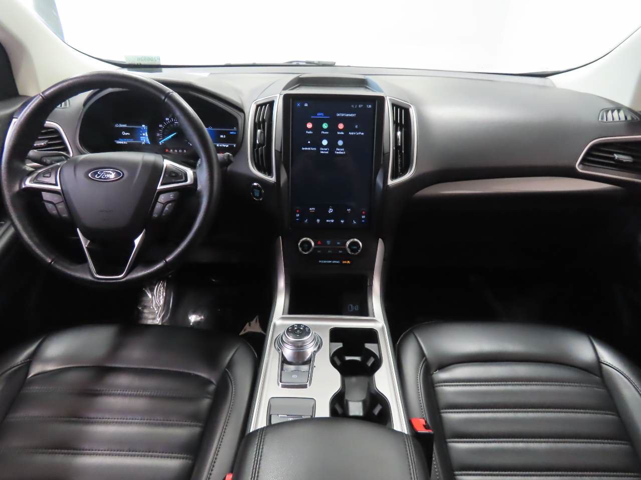 Used 2024 Ford Edge SEL AWD/4WD image 13