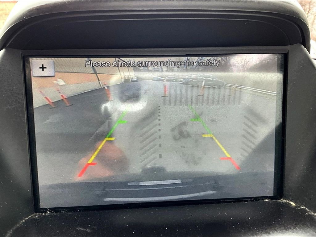 Used 2018 Ford Escape SE w/ SE Sport Appearance Package image 19