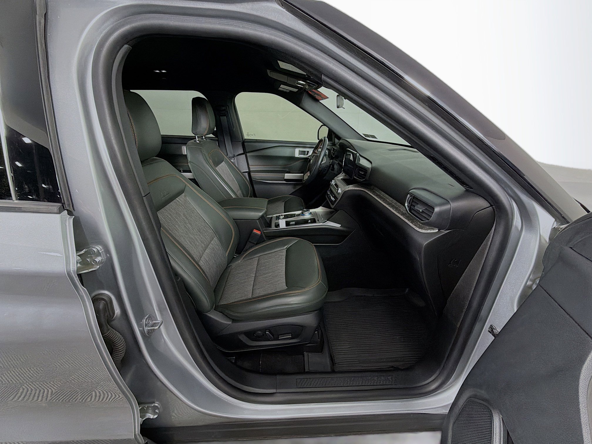 Used 2022 Ford Explorer Timberline image 30