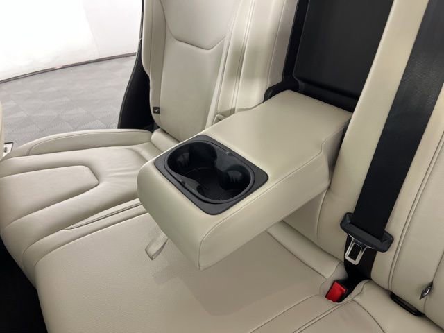 Used 2015 Ford Edge Titanium image 45