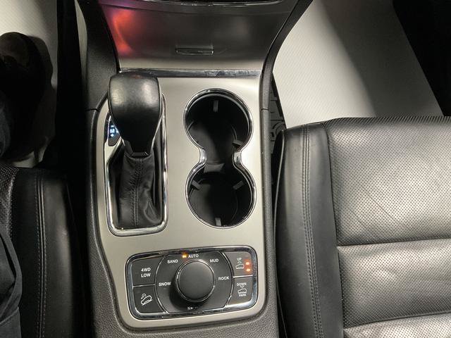 Used 2018 Jeep Grand Cherokee Overland AWD/4WD image 20