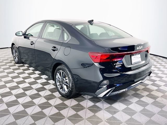 Used 2024 Kia Forte LXS image 6