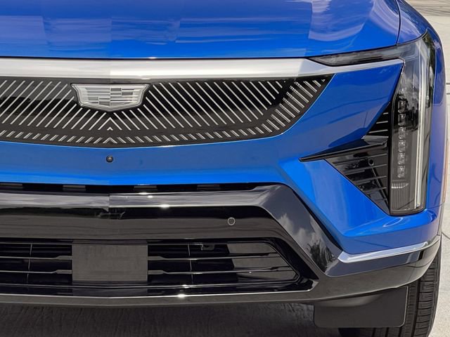 New 2026 Cadillac Optiq Luxury 1 RWD image 8