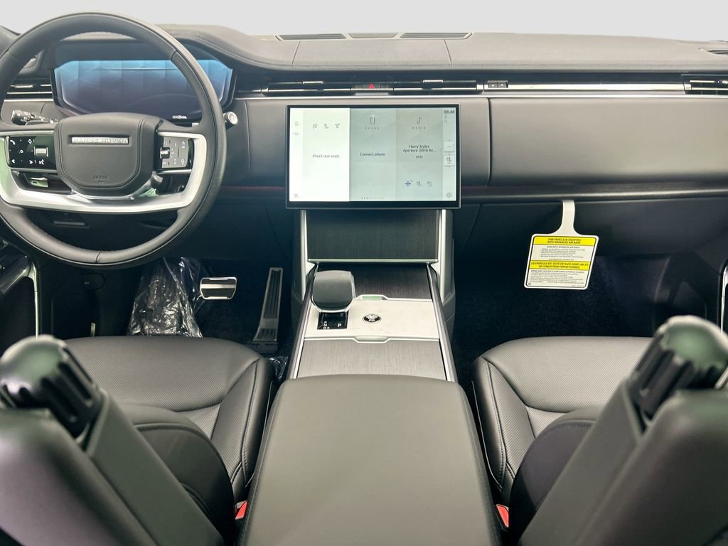 New 2026 Land Rover Range Rover Long Wheelbase SE image 14