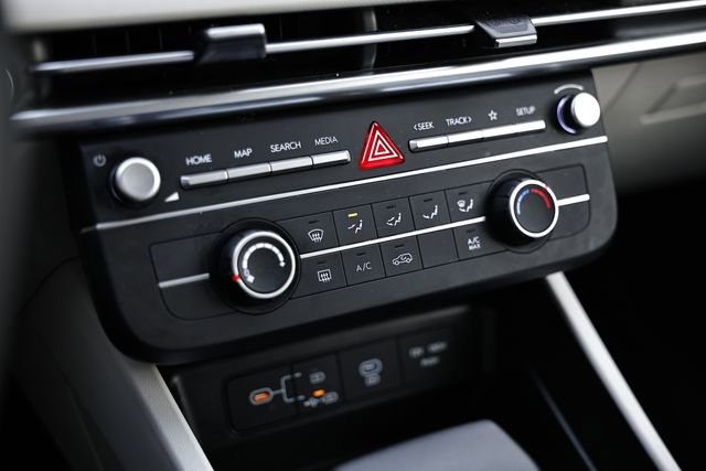 Certified 2025 Hyundai Tucson SE FWD image 37