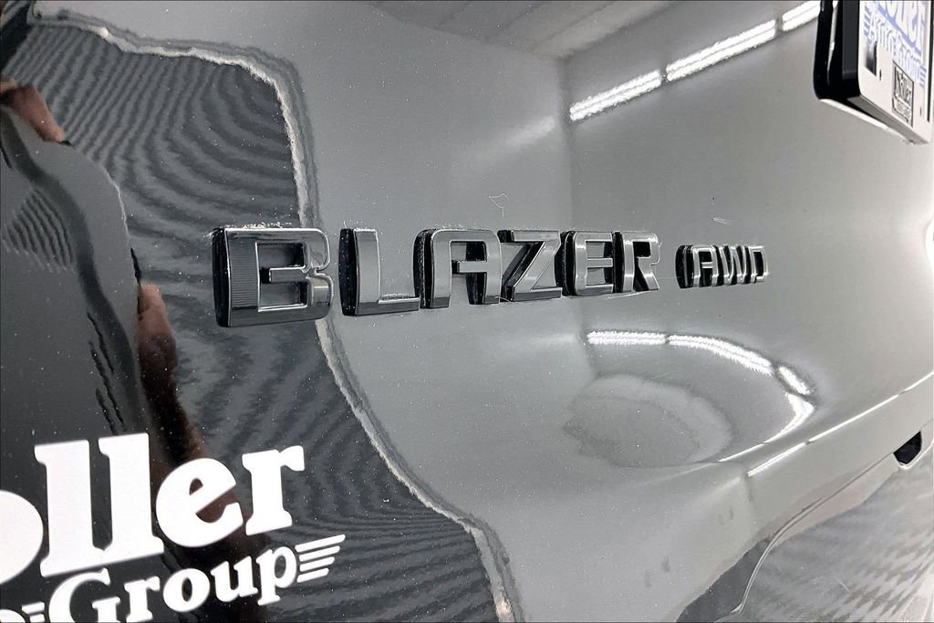 Used 2022 Chevrolet Blazer RS w/ Enhanced Convenience Package image 8