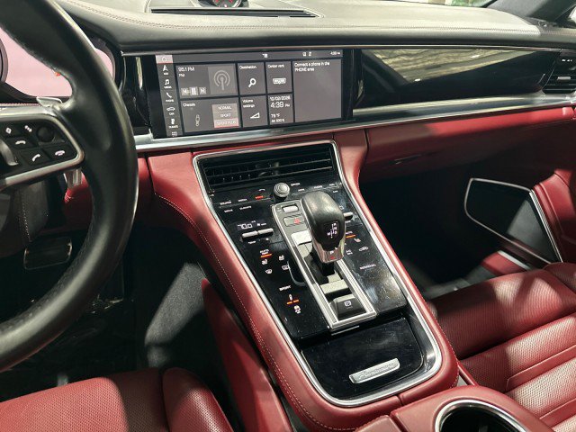 Used 2017 Porsche Panamera 4S AWD/4WD image 4