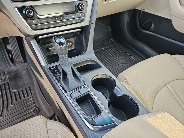 Used 2016 Hyundai Sonata Limited w/ Option Group 04 FWD image 28