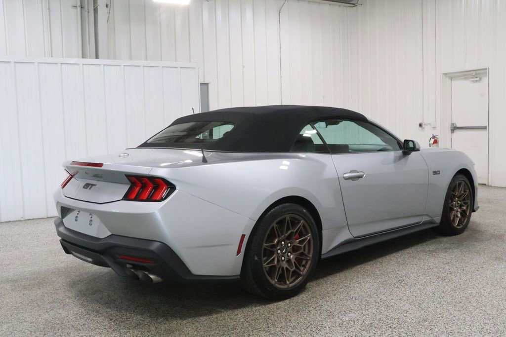 Used 2025 Ford Mustang GT Premium w/ GT Performance Package RWD image 6